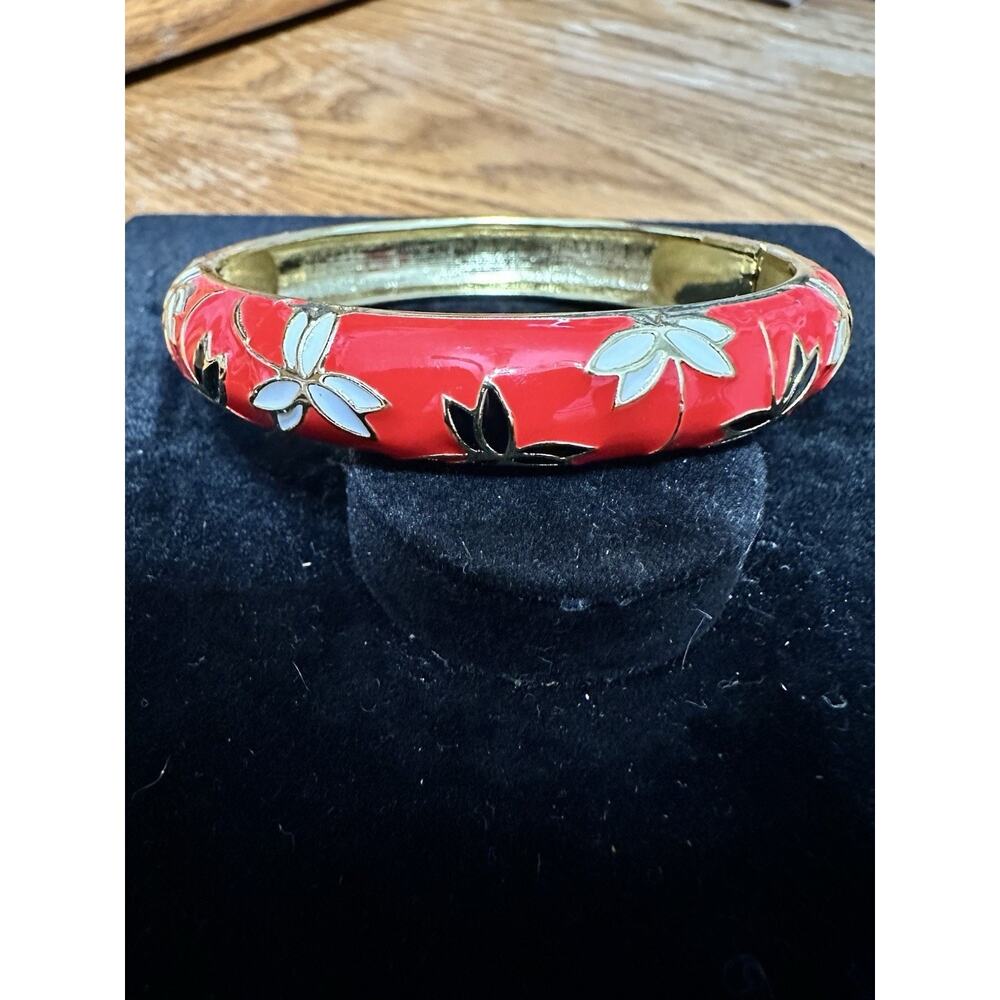 Sequin Nordstrom Red Floral Gold Tone Statement Enamel Bangle Hinge Bracelet #79